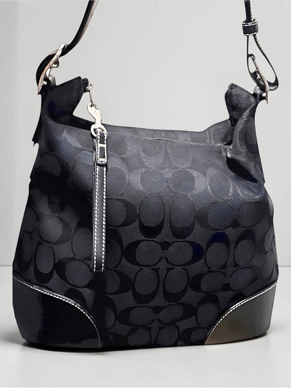 Authentic Vintage Y2K Coach Black Signature Jacquard Hobo Shoulder Bag